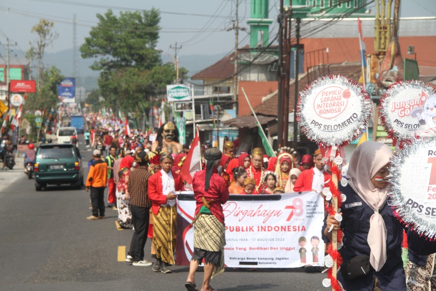 Album : Karnaval HUT RI 78 Kelurahan Selomerto